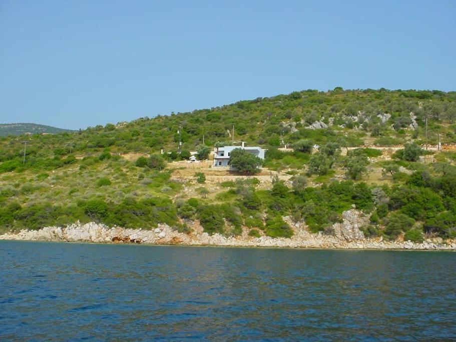 Villa With Breathtaking Views And Private Beach Agios Dimitrios  Buitenkant foto